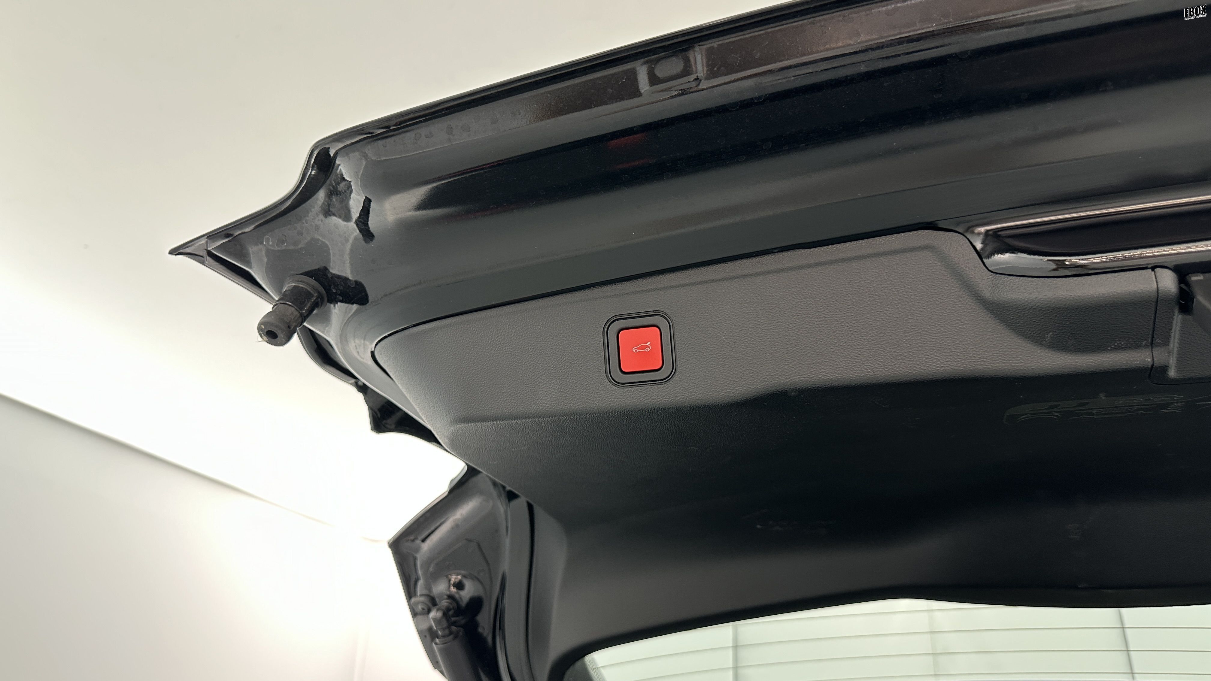 GLI00035629_p53 - JEEP - AVENGER - 2025 - photo 23