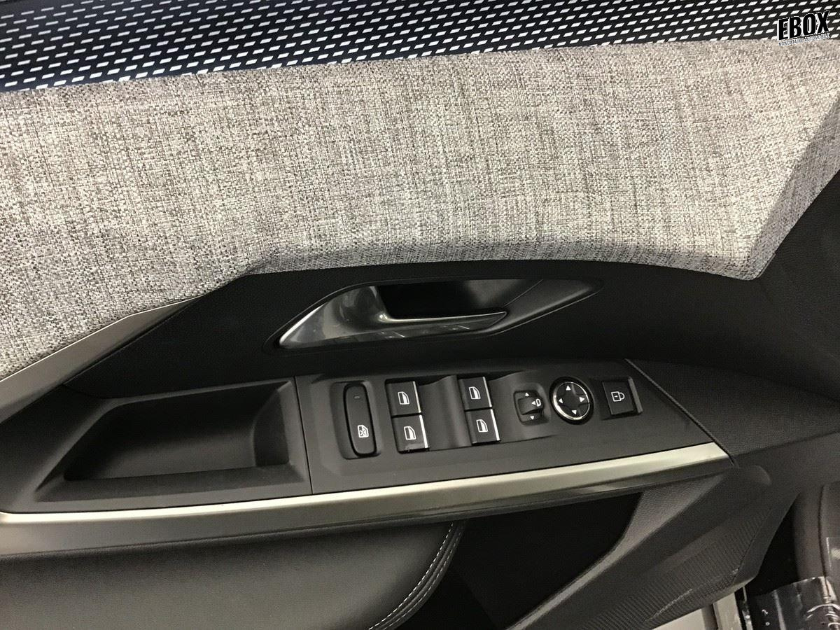 392110_p2 - PEUGEOT - 5008 - 2026 - photo 9
