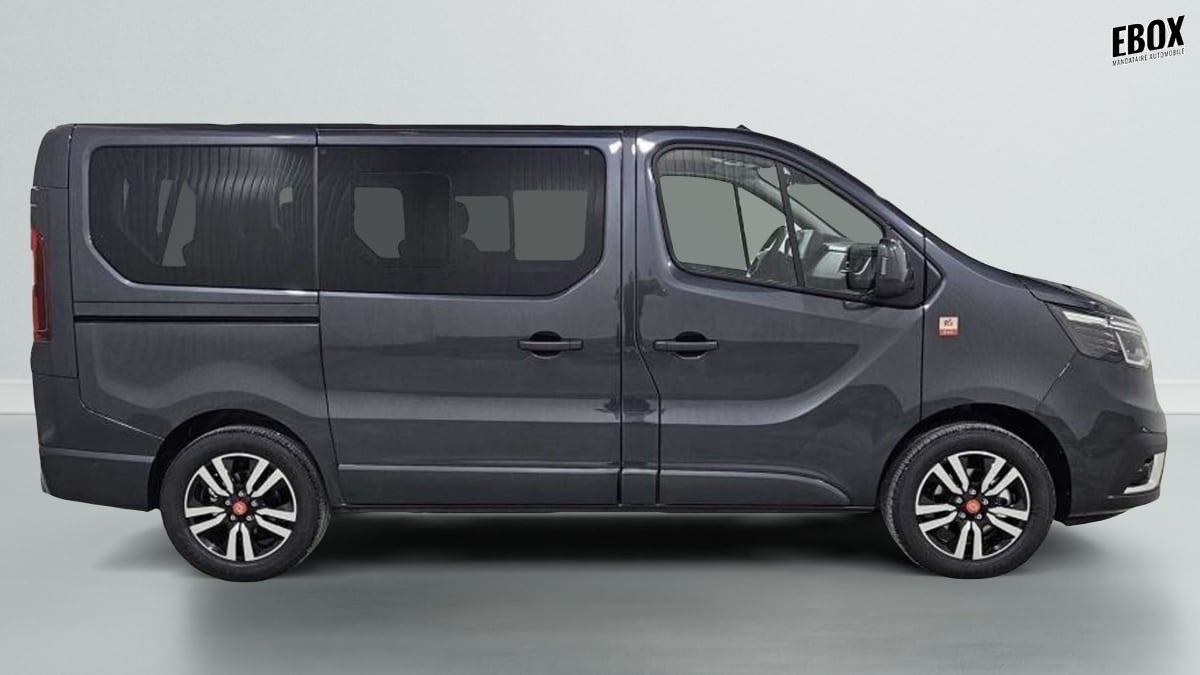 392112_p2 - RENAULT - TRAFIC - 2026 - photo 4
