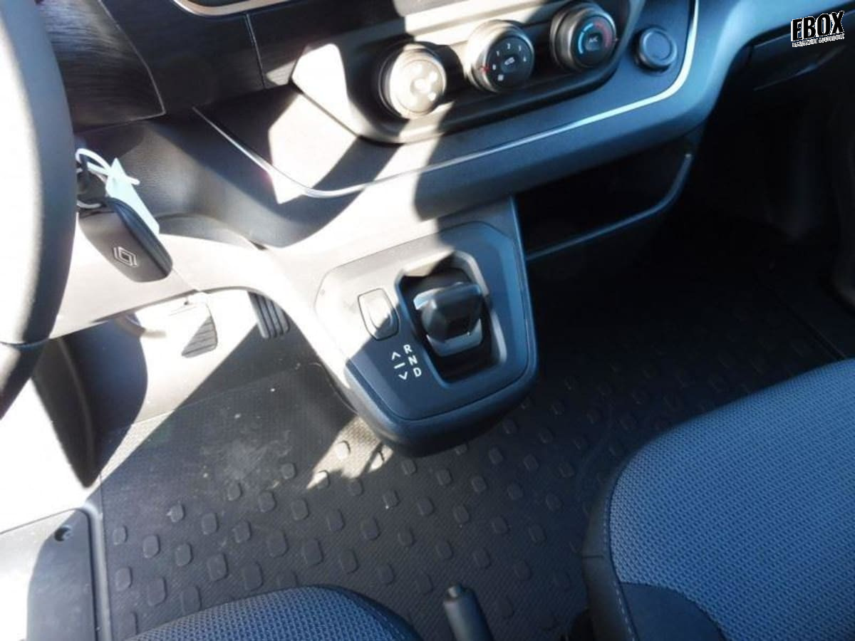 388051_p2 - RENAULT - TRAFIC - 2025 - photo 8