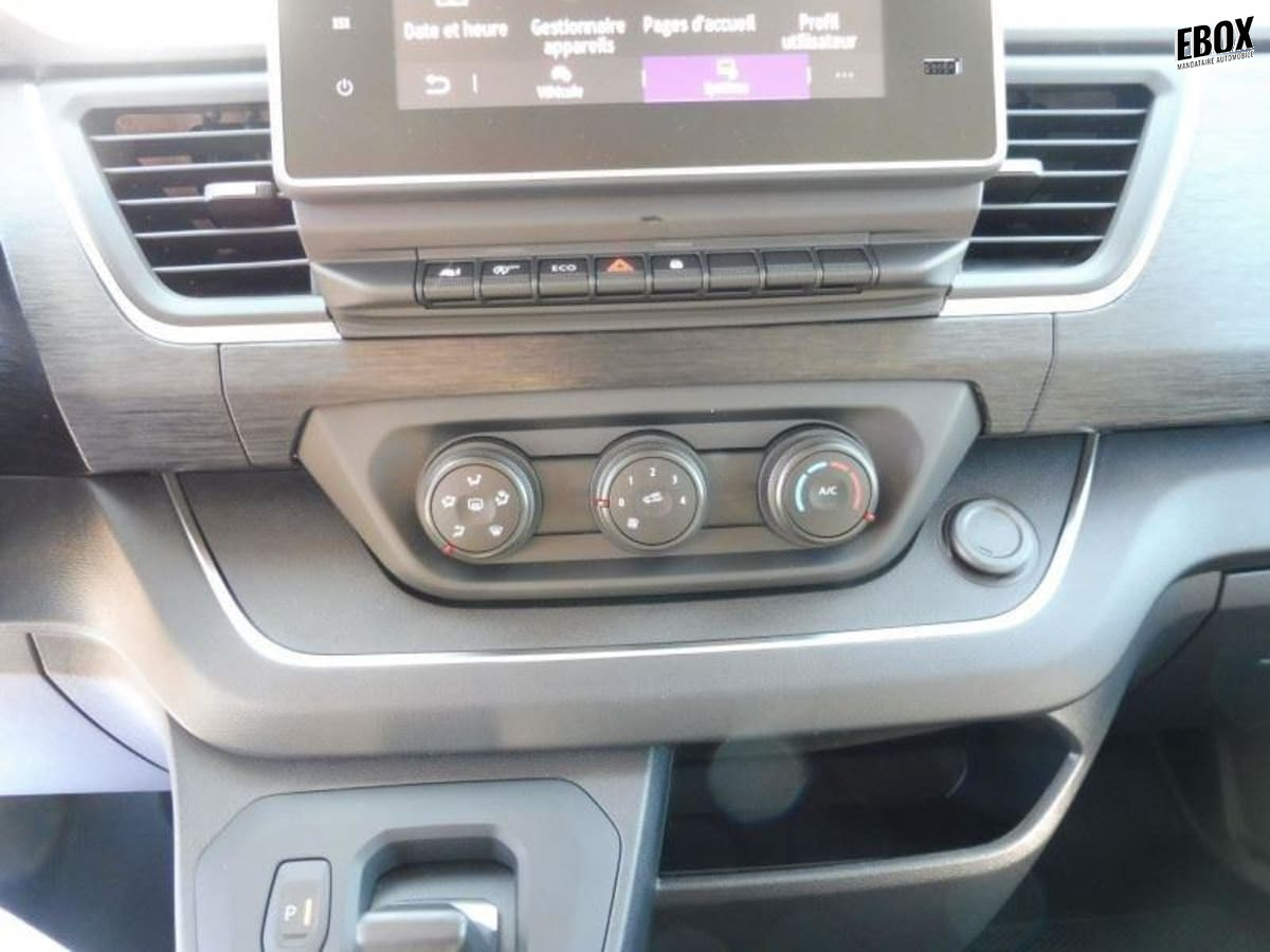 388052_p2 - RENAULT - TRAFIC - 2025 - photo 9