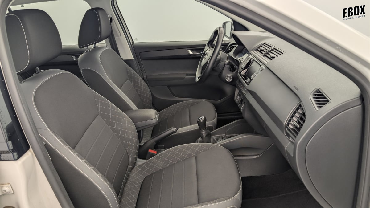 386806_p2 - SKODA - FABIA - 2021 - photo 9