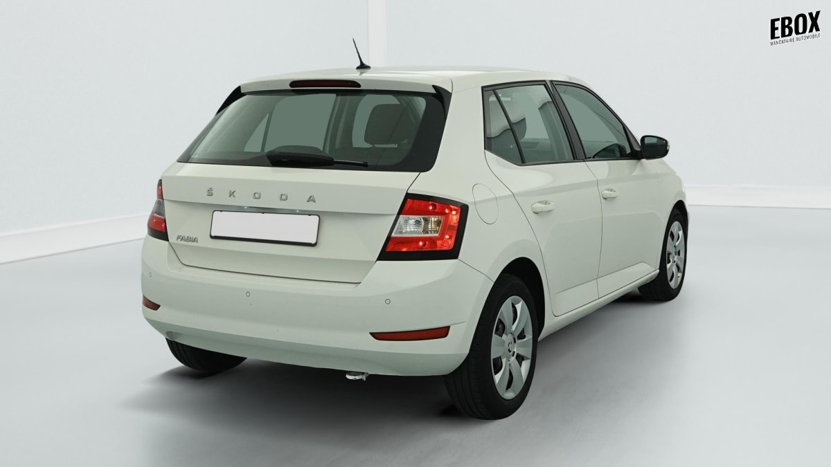 386806_p2 - SKODA - FABIA - 2021 - photo 7