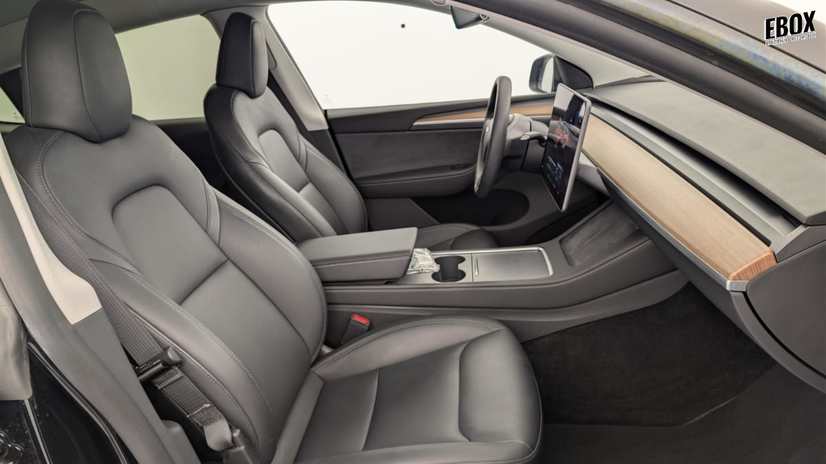 383233_p2 - TESLA - MODEL Y - 2023 - photo 9