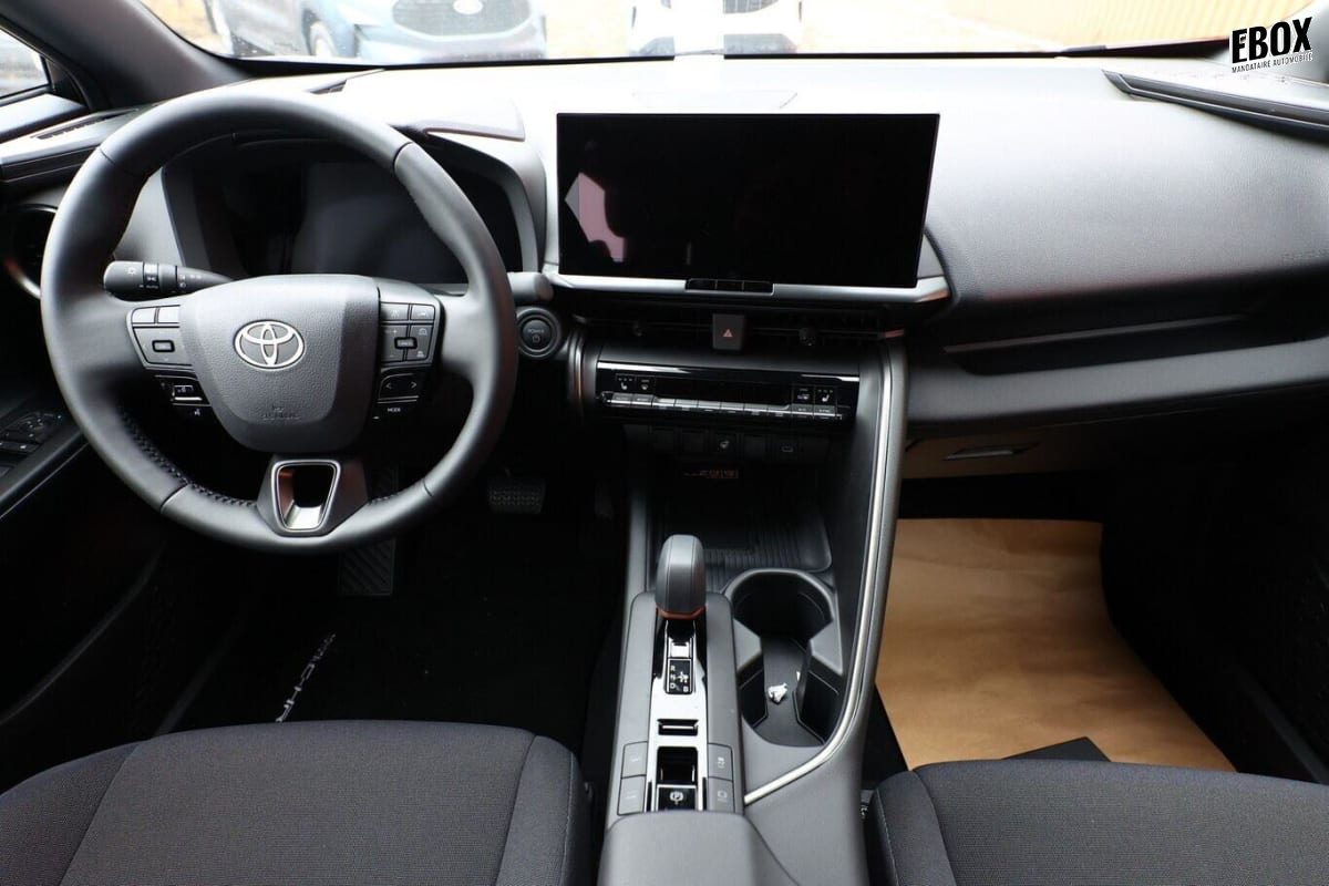 391732_p2 - TOYOTA - C HR - 2026 - photo 9