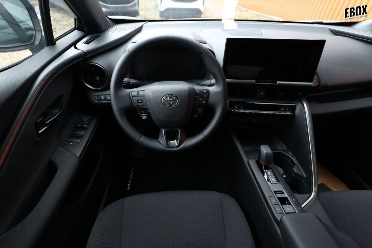391732_p2 - TOYOTA - C HR - 2026 - photo 8