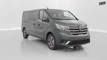 394372_p2 - RENAULT TRUCKS - TRAFIC COMBI - 2026