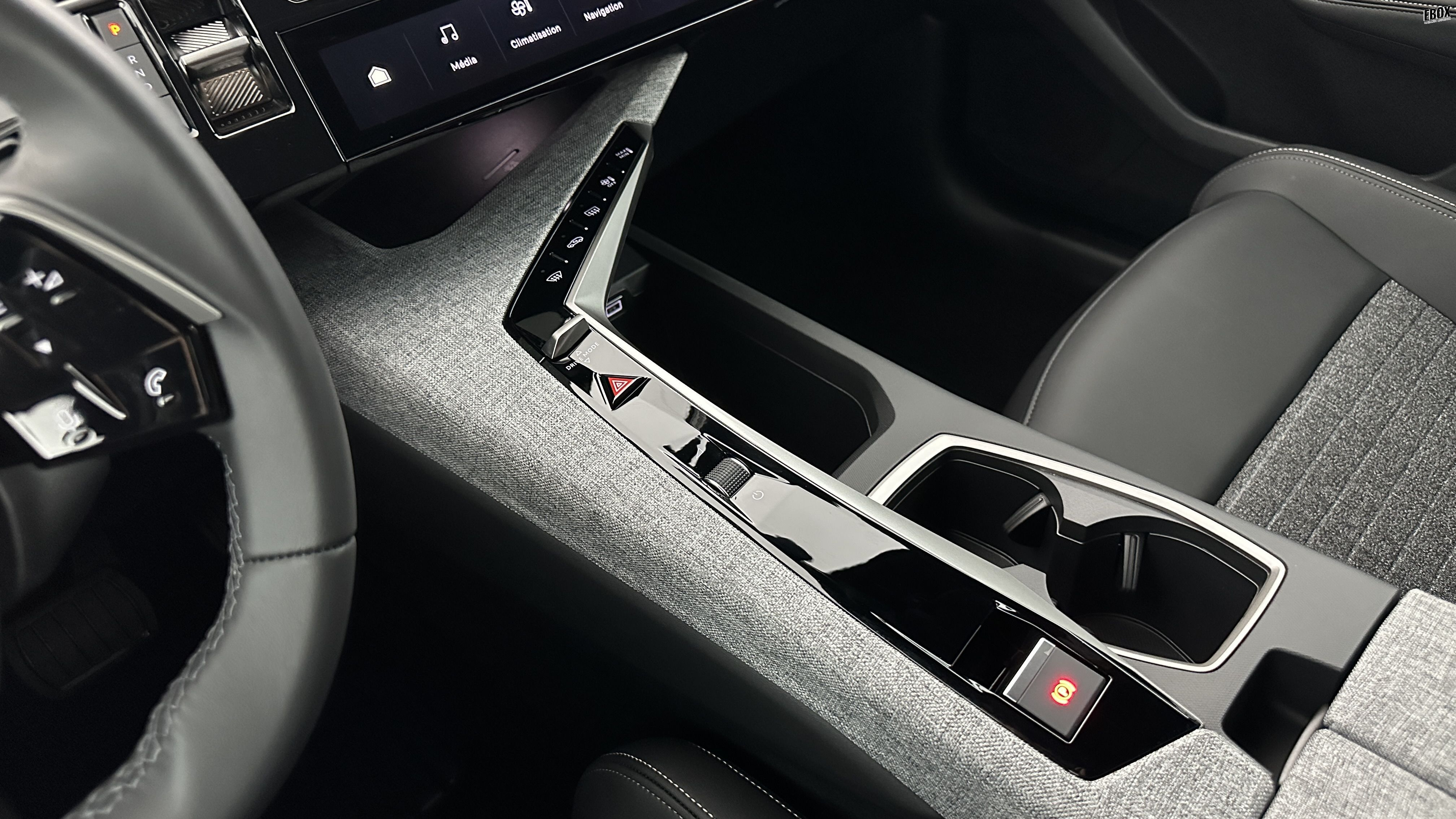 GLI00036198_p53 - PEUGEOT - 5008 - 2025 - photo 18