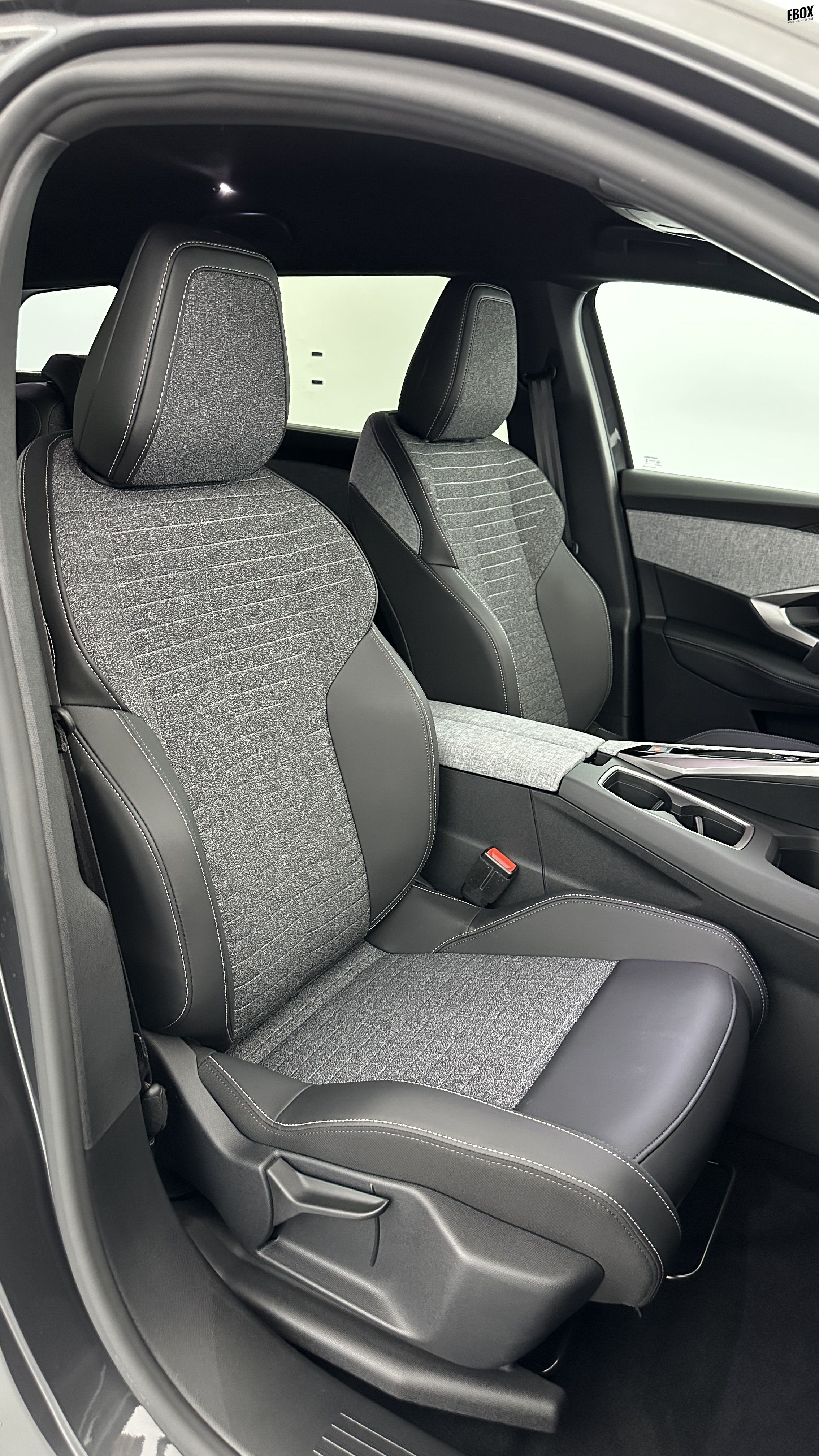 GLI00036198_p53 - PEUGEOT - 5008 - 2025 - photo 19
