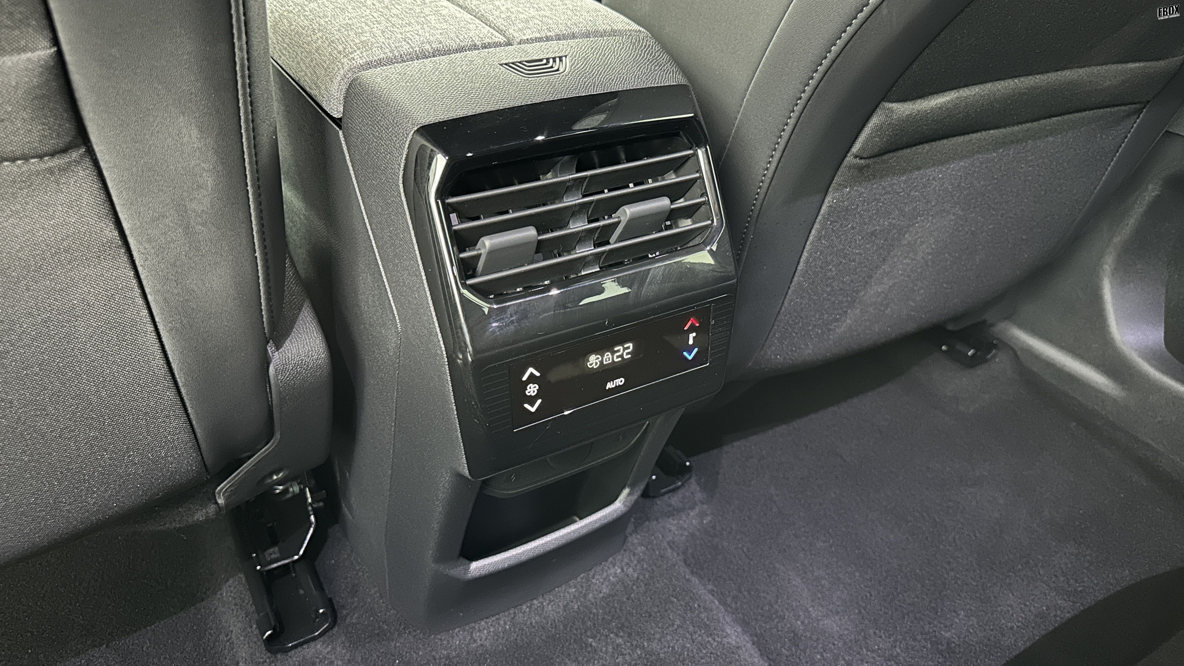 GLI00036198_p53 - PEUGEOT - 5008 - 2025 - photo 26