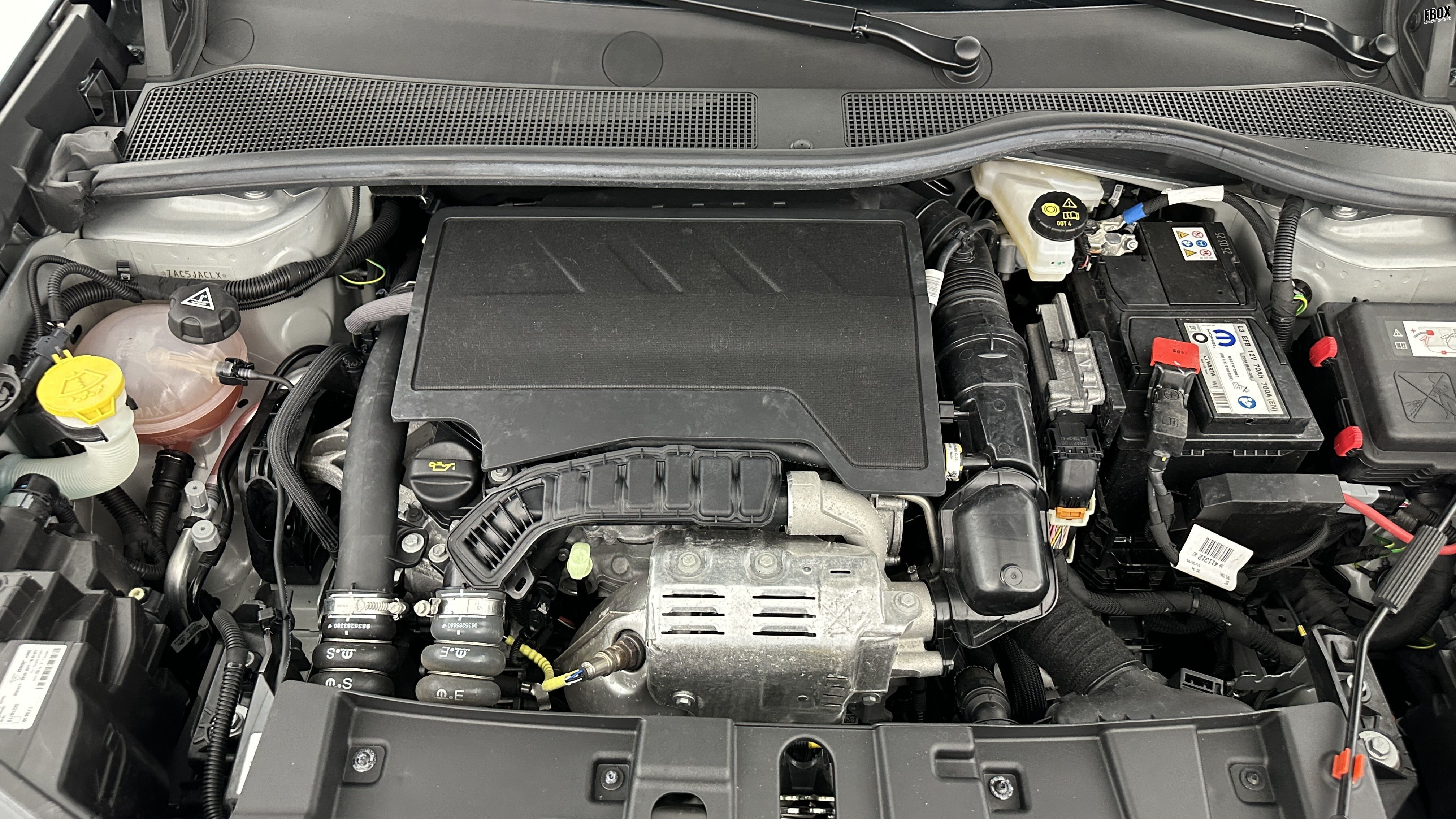 GLI00035659_p53 - JEEP - AVENGER - 2025 - photo 11
