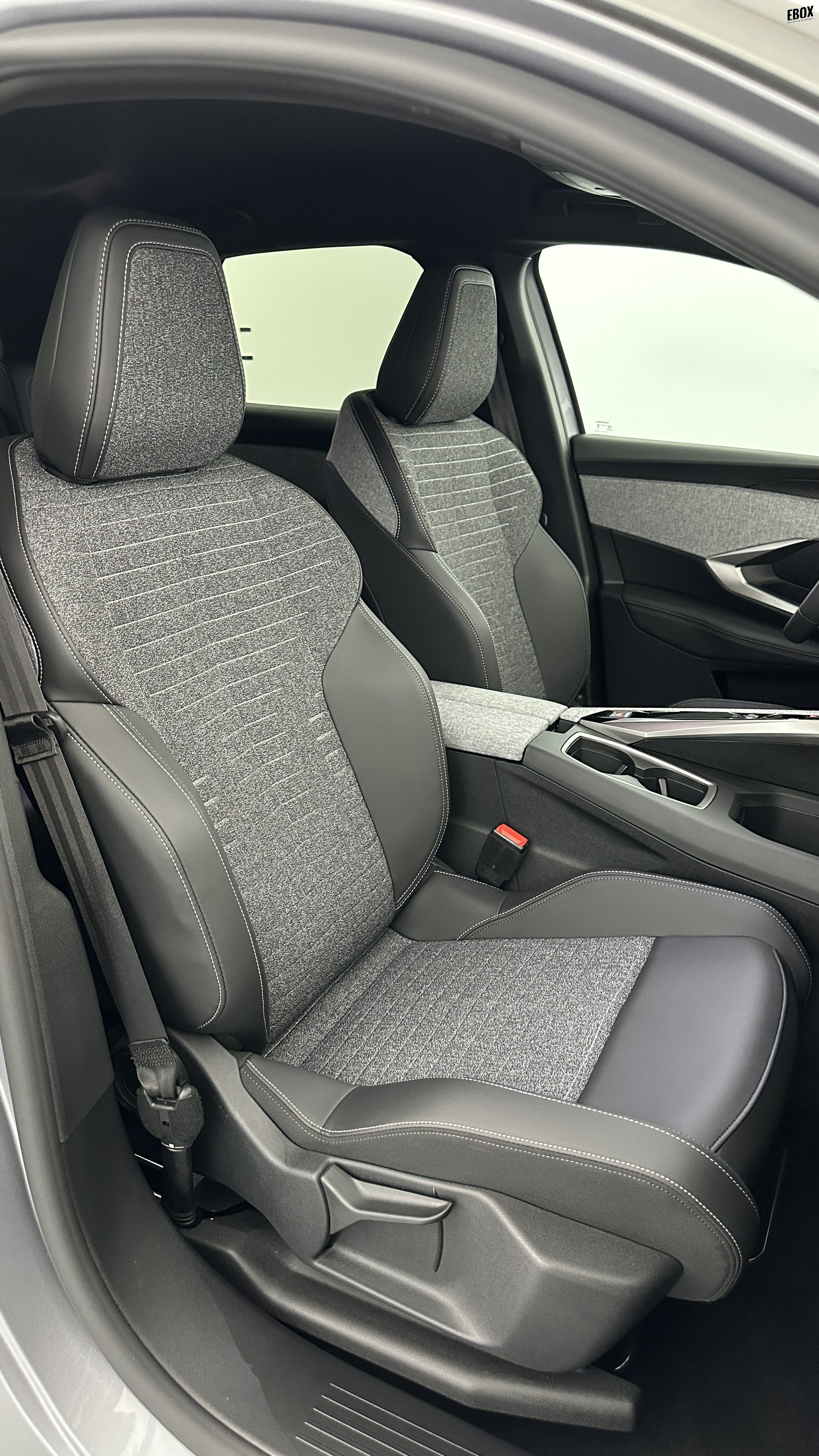 GLI00036175_p53 - PEUGEOT - 3008 - 2025 - photo 17
