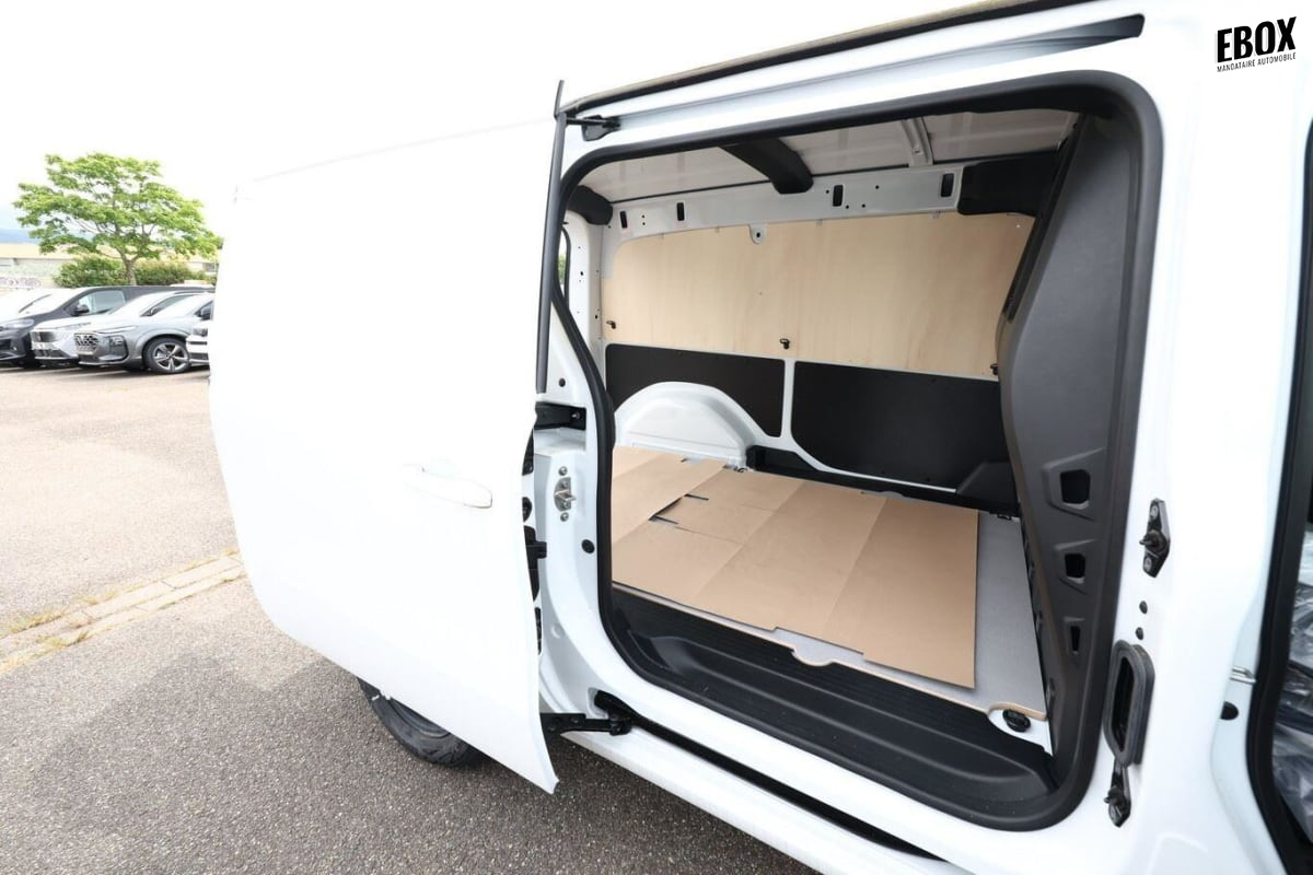 395317_p2 - NISSAN - TOWNSTAR - 2026 - photo 9