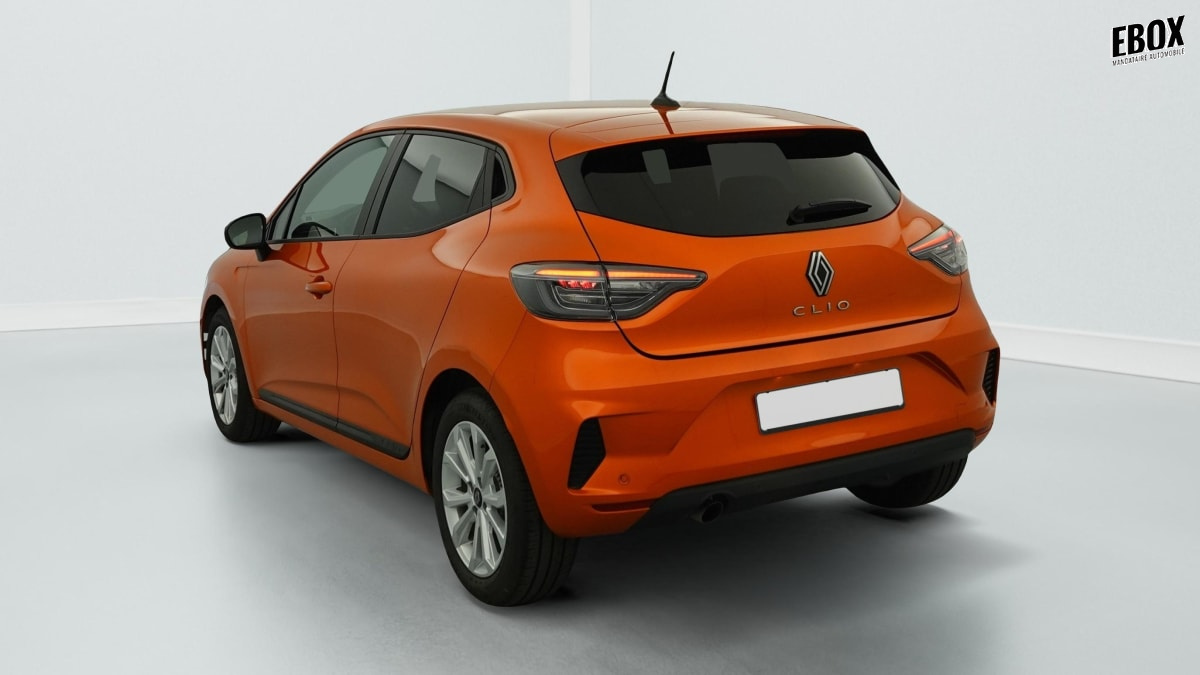 388580_p2 - RENAULT - CLIO 5 - 2025 - photo 5