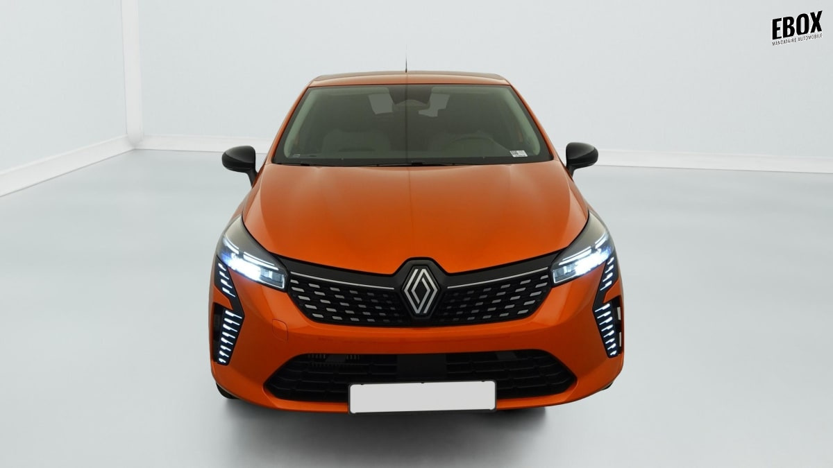 388580_p2 - RENAULT - CLIO 5 - 2025 - photo 2
