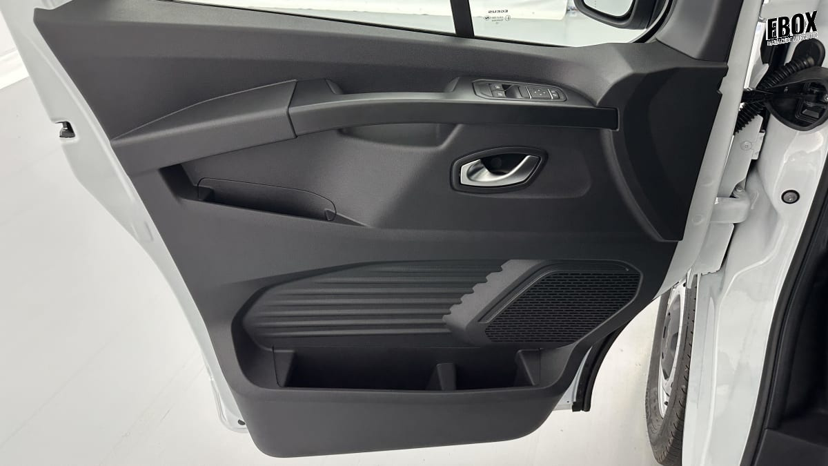 395457_p2 - RENAULT - TRAFIC - 2026 - photo 6