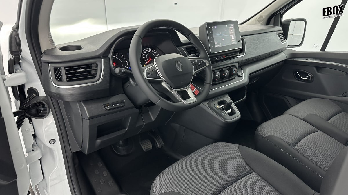 395455_p2 - RENAULT - TRAFIC - 2026 - photo 6