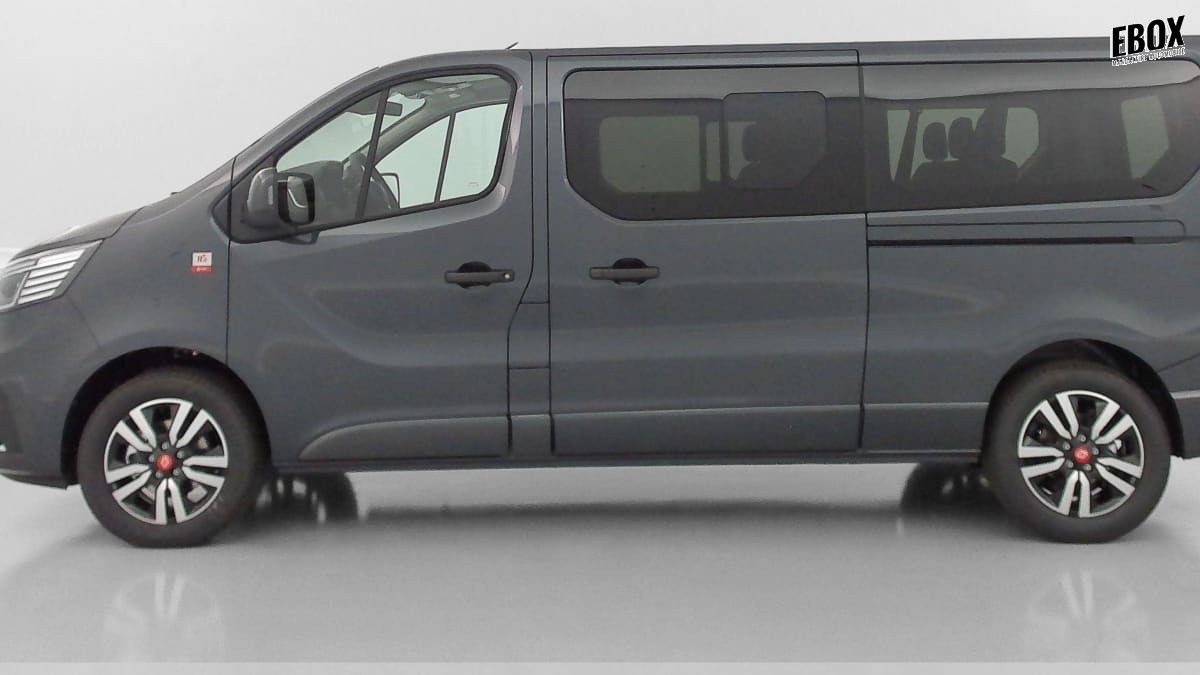 394372_p2 - RENAULT TRUCKS - TRAFIC COMBI - 2026 - photo 4