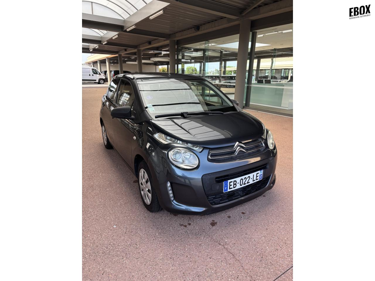 0679-0003609_p68 - CITROEN - C1 - 2016 - photo 2