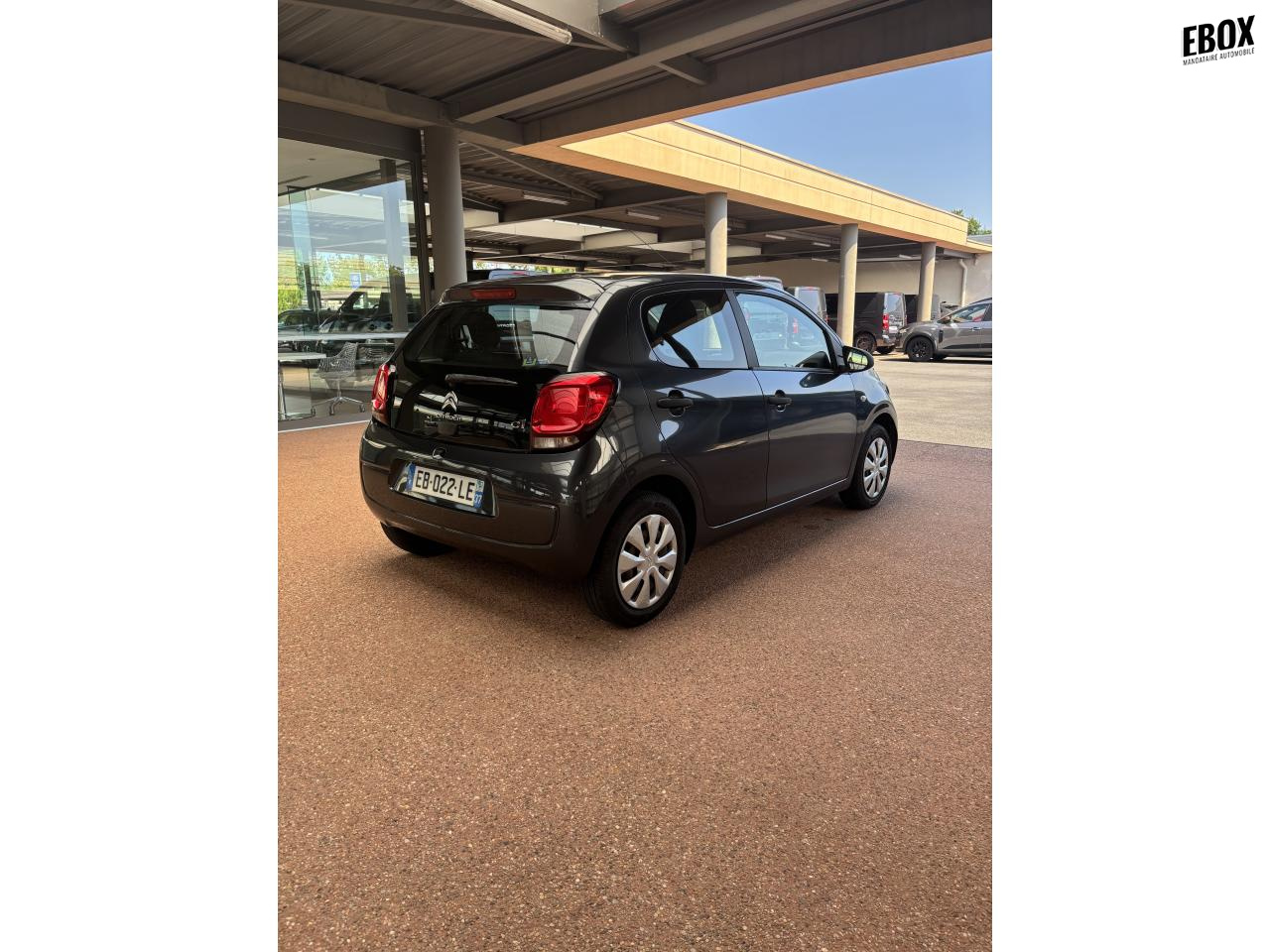 0679-0003609_p68 - CITROEN - C1 - 2016 - photo 5