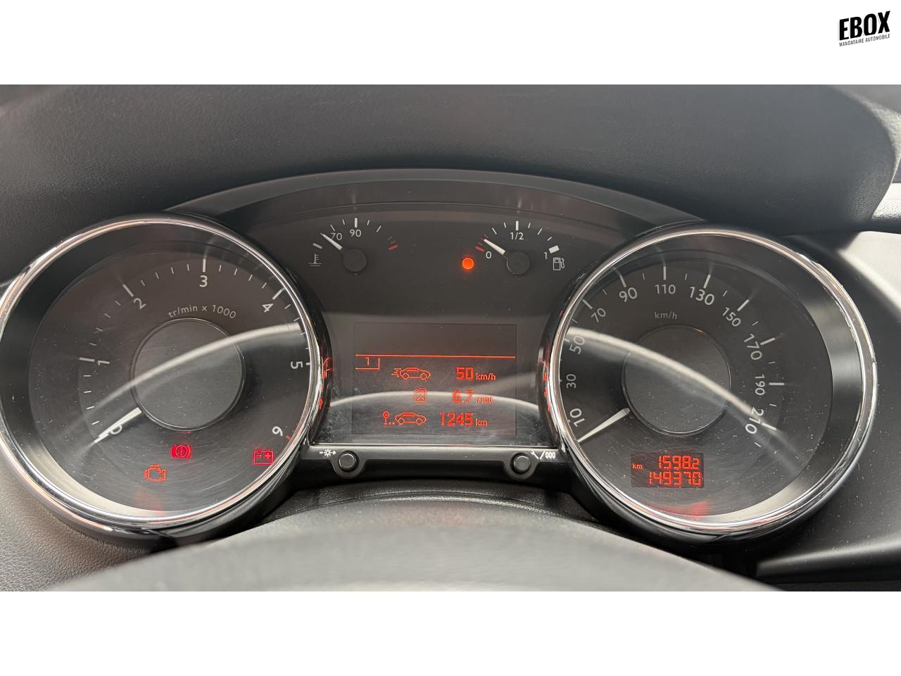 0679-0003610_p68 - PEUGEOT - 3008 - 2010 - photo 12