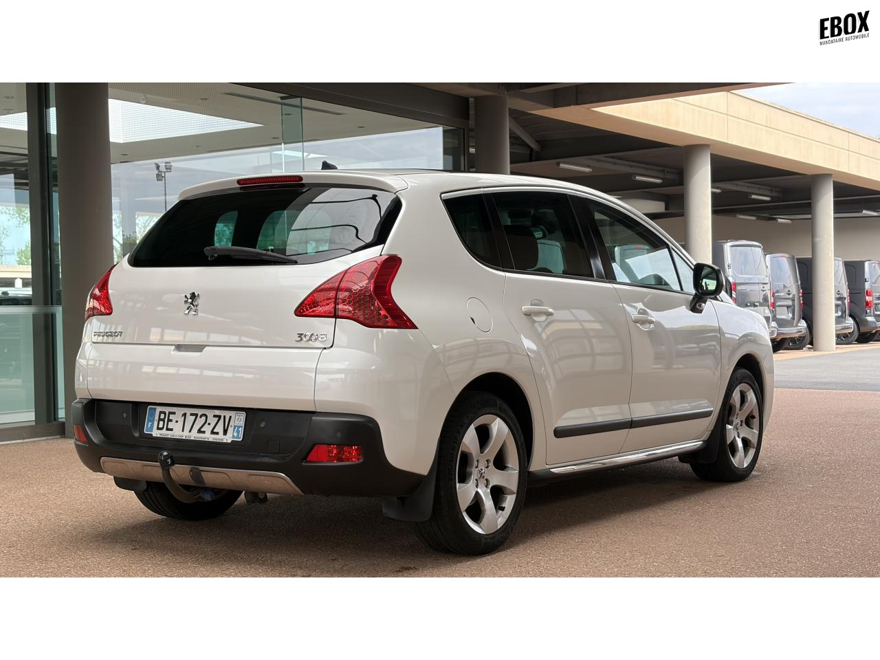 0679-0003610_p68 - PEUGEOT - 3008 - 2010 - photo 5