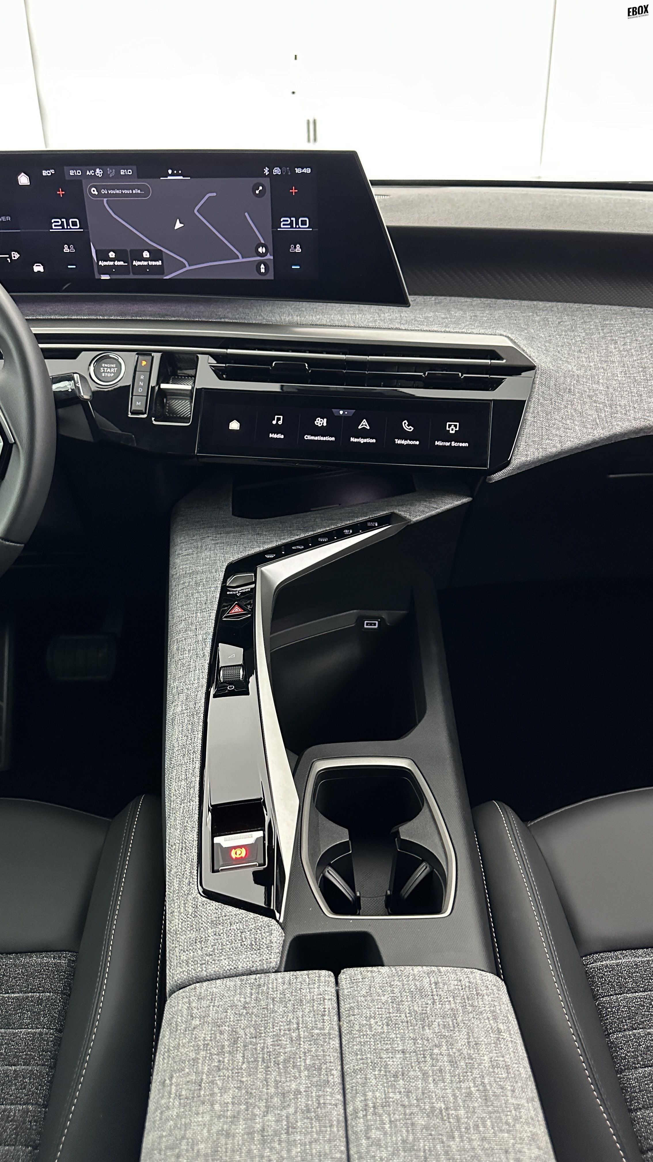 GLI00036179_p53 - PEUGEOT - 3008 - 2025 - photo 15