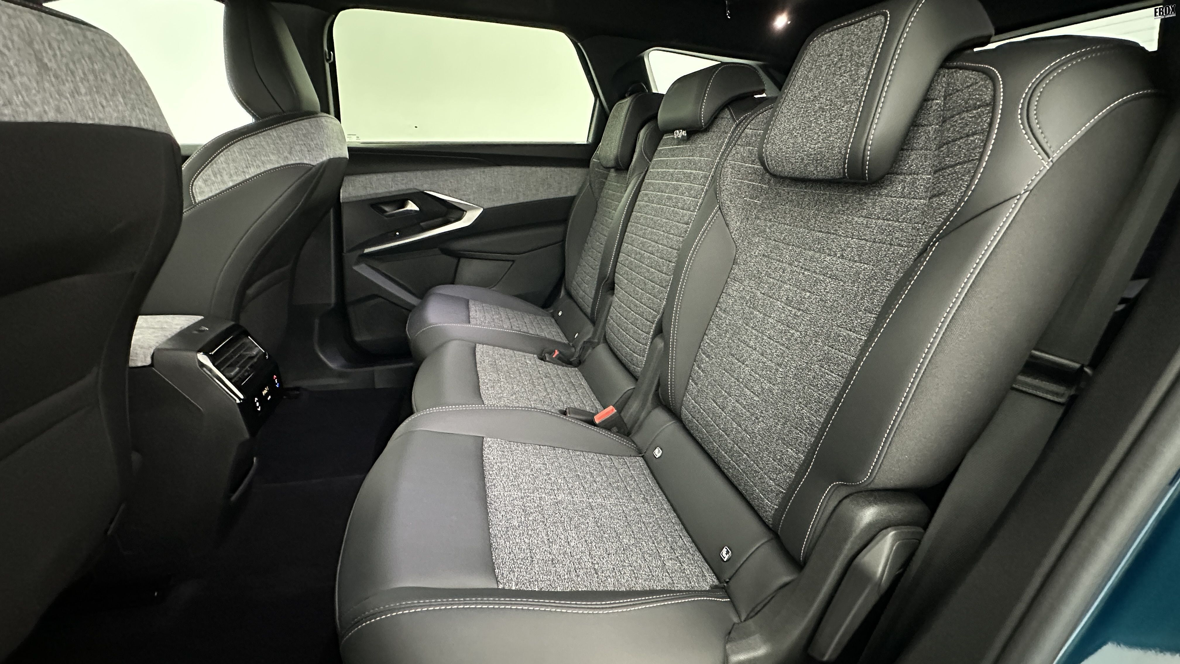 GLI00036217_p53 - PEUGEOT - 5008 - 2025 - photo 9