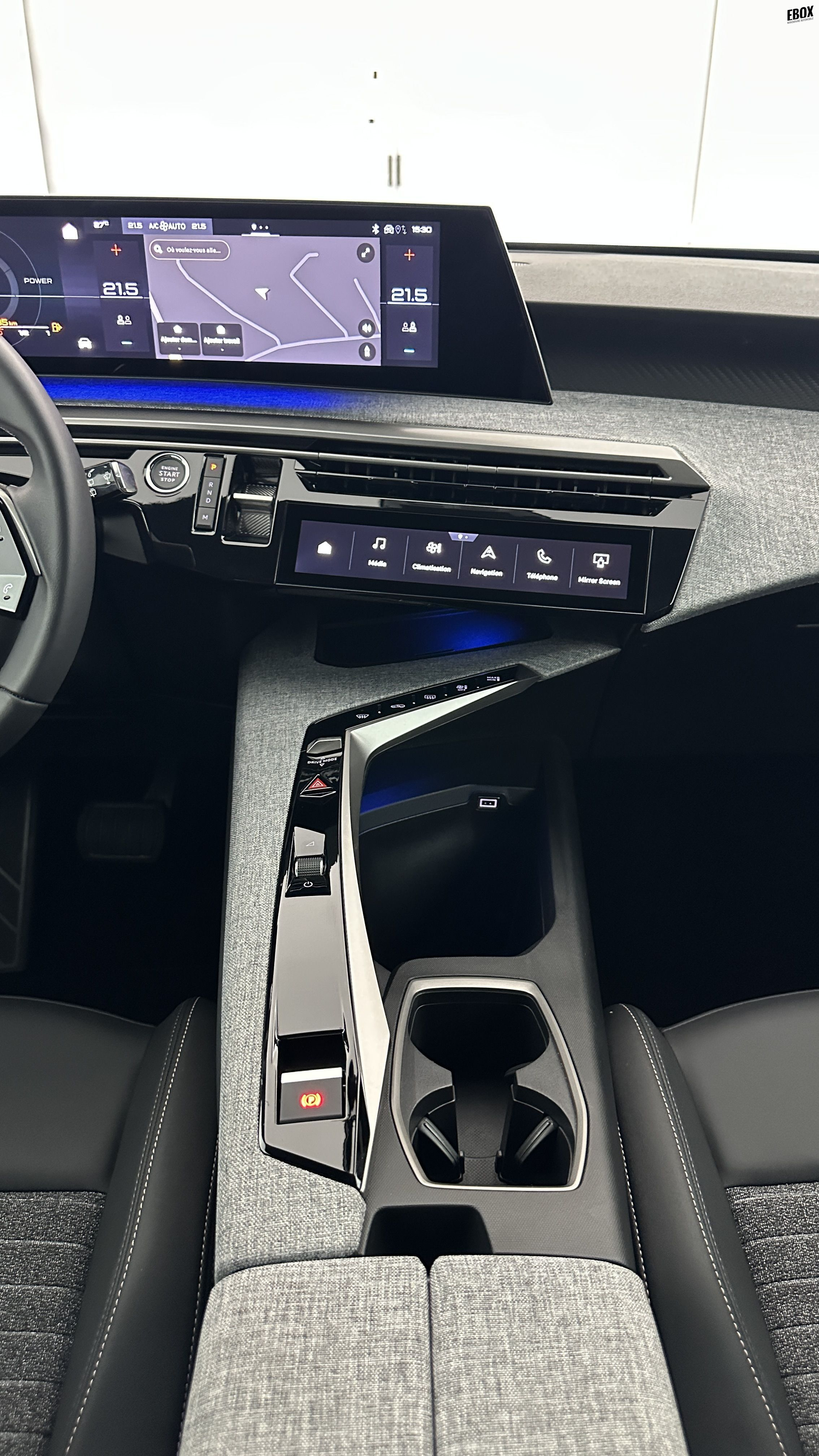 GLI00036217_p53 - PEUGEOT - 5008 - 2025 - photo 17