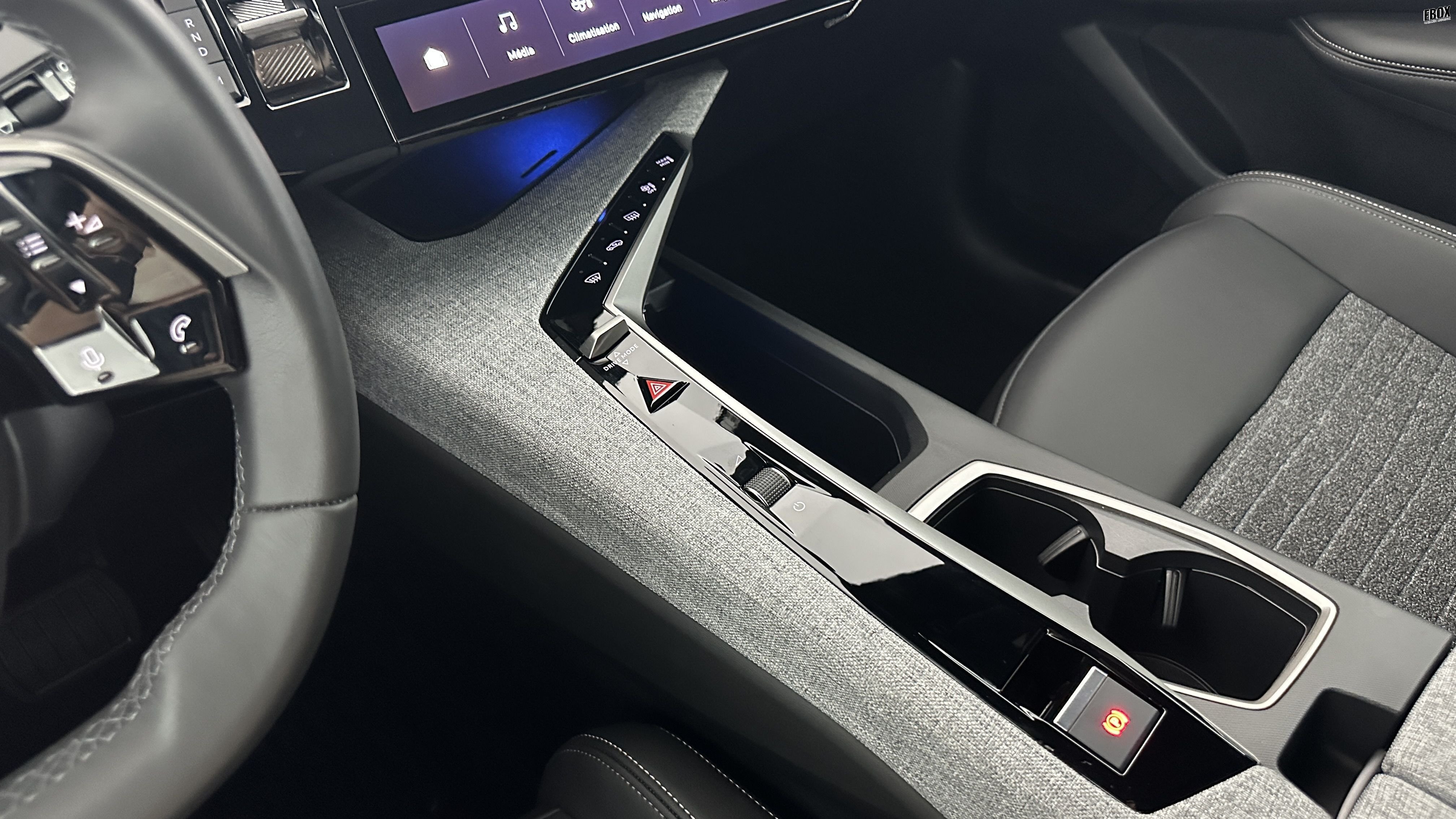 GLI00036217_p53 - PEUGEOT - 5008 - 2025 - photo 18