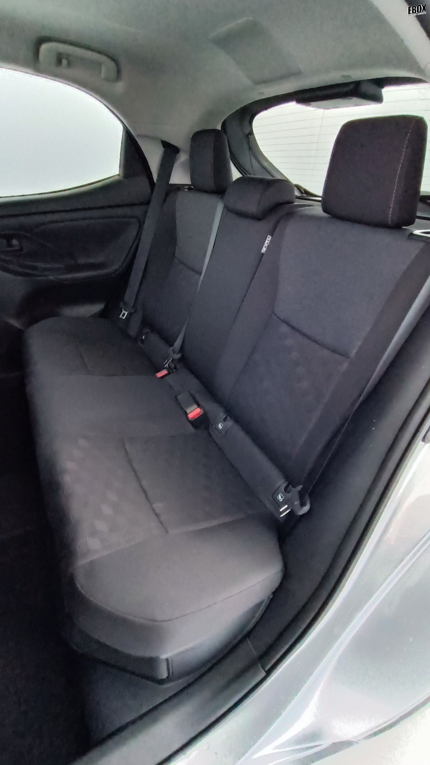 GLI00035393_p53 - TOYOTA - YARIS - 2025 - photo 9
