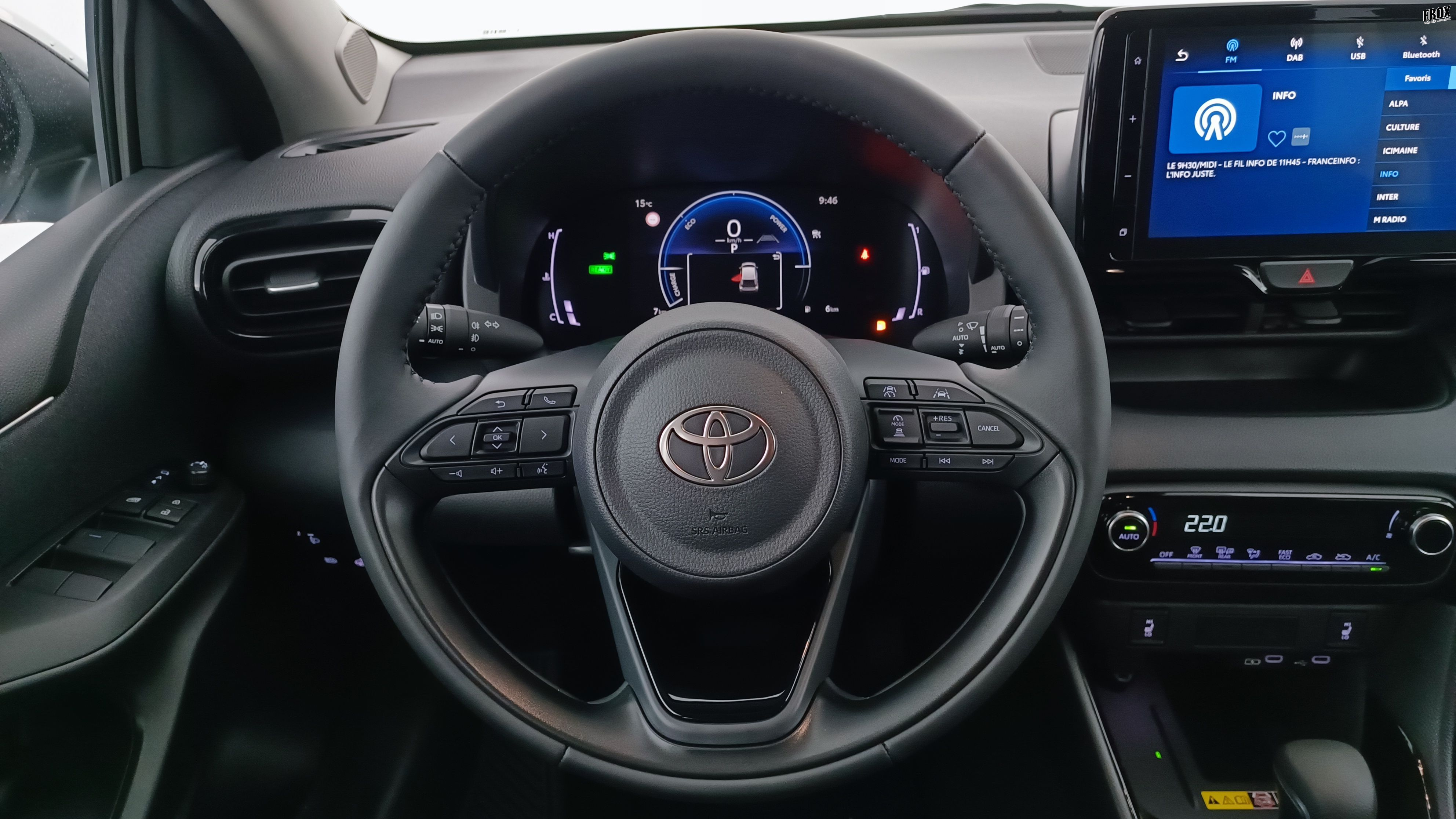 GLI00035393_p53 - TOYOTA - YARIS - 2025 - photo 15