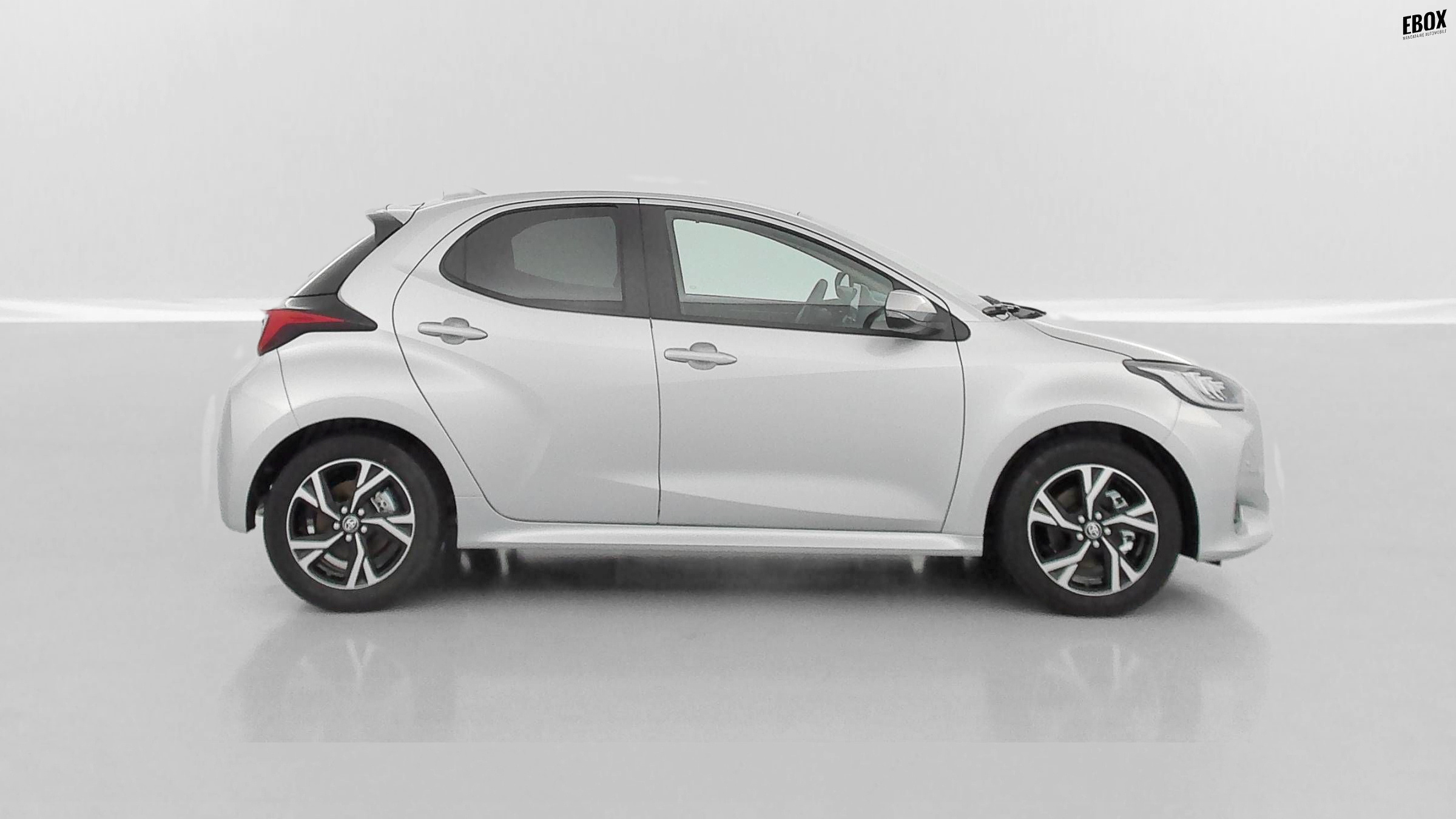GLI00035393_p53 - TOYOTA - YARIS - 2025 - photo 27