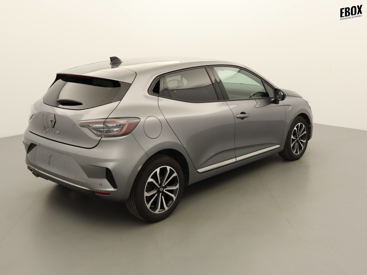 O203005_p3 - RENAULT - CLIO 5 - 2025 - photo 2
