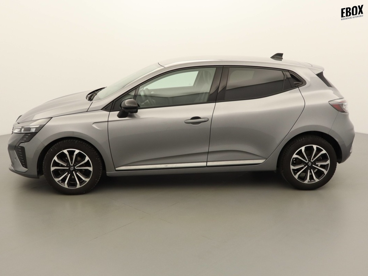 O203005_p3 - RENAULT - CLIO 5 - 2025 - photo 4