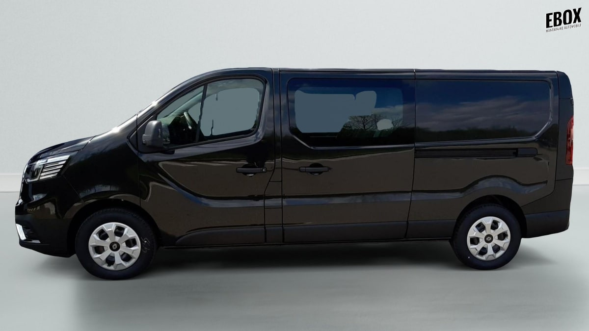 357235_p2 - RENAULT - TRAFIC - 2025 - photo 4