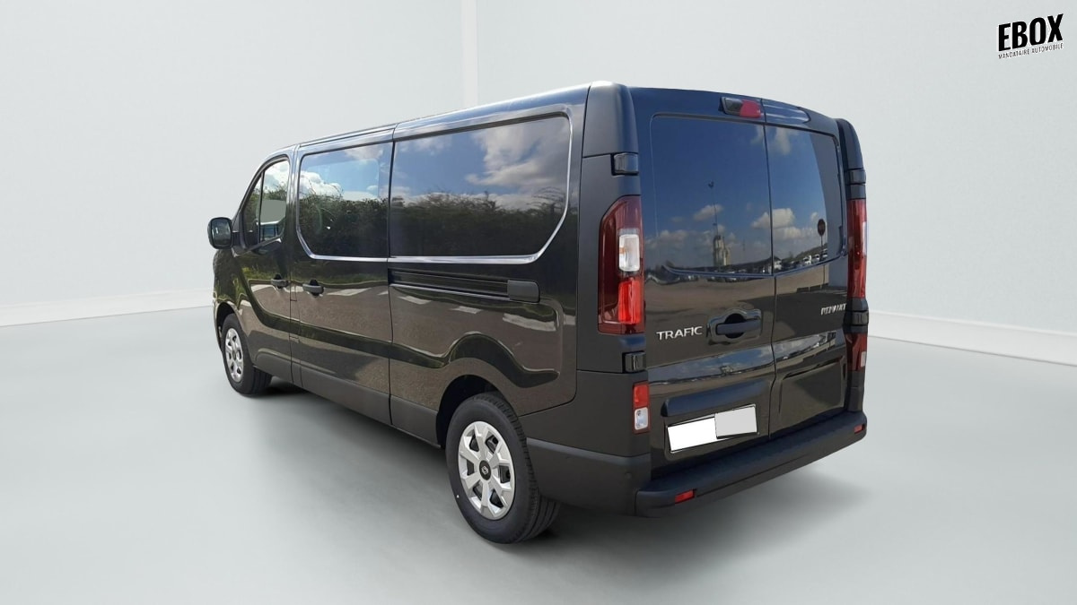 357235_p2 - RENAULT - TRAFIC - 2025 - photo 5