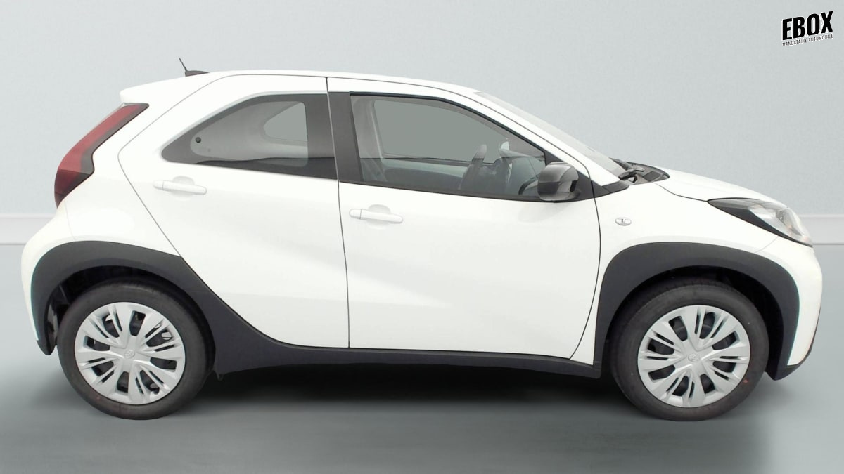 396283_p2 - TOYOTA - AYGO X - 2025 - photo 8