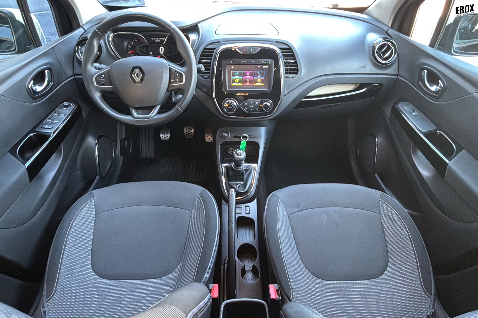 227654_p28 - RENAULT - CAPTUR - 2017 - photo 7