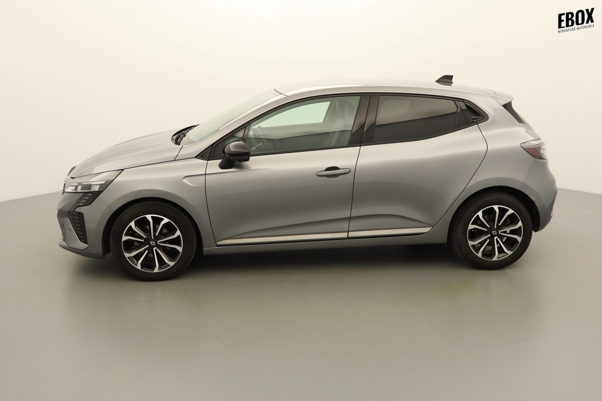 O203434_p3 - RENAULT - CLIO 5 - 2025 - photo 4