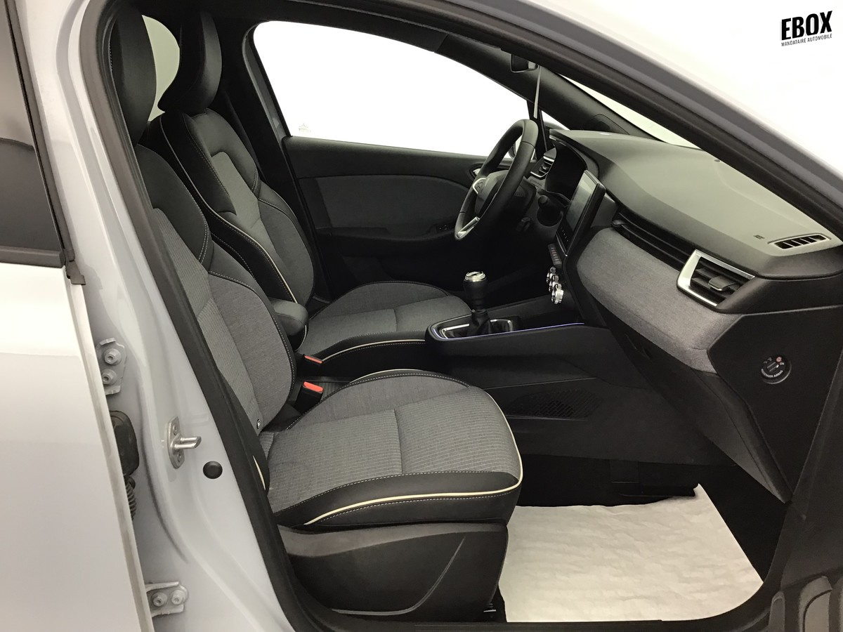 O203435_p3 - RENAULT - CLIO 5 - 2025 - photo 6