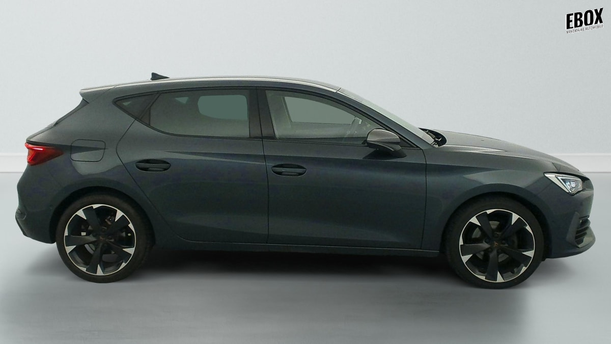 386612_p2 - CUPRA - LEON - 2023 - photo 8