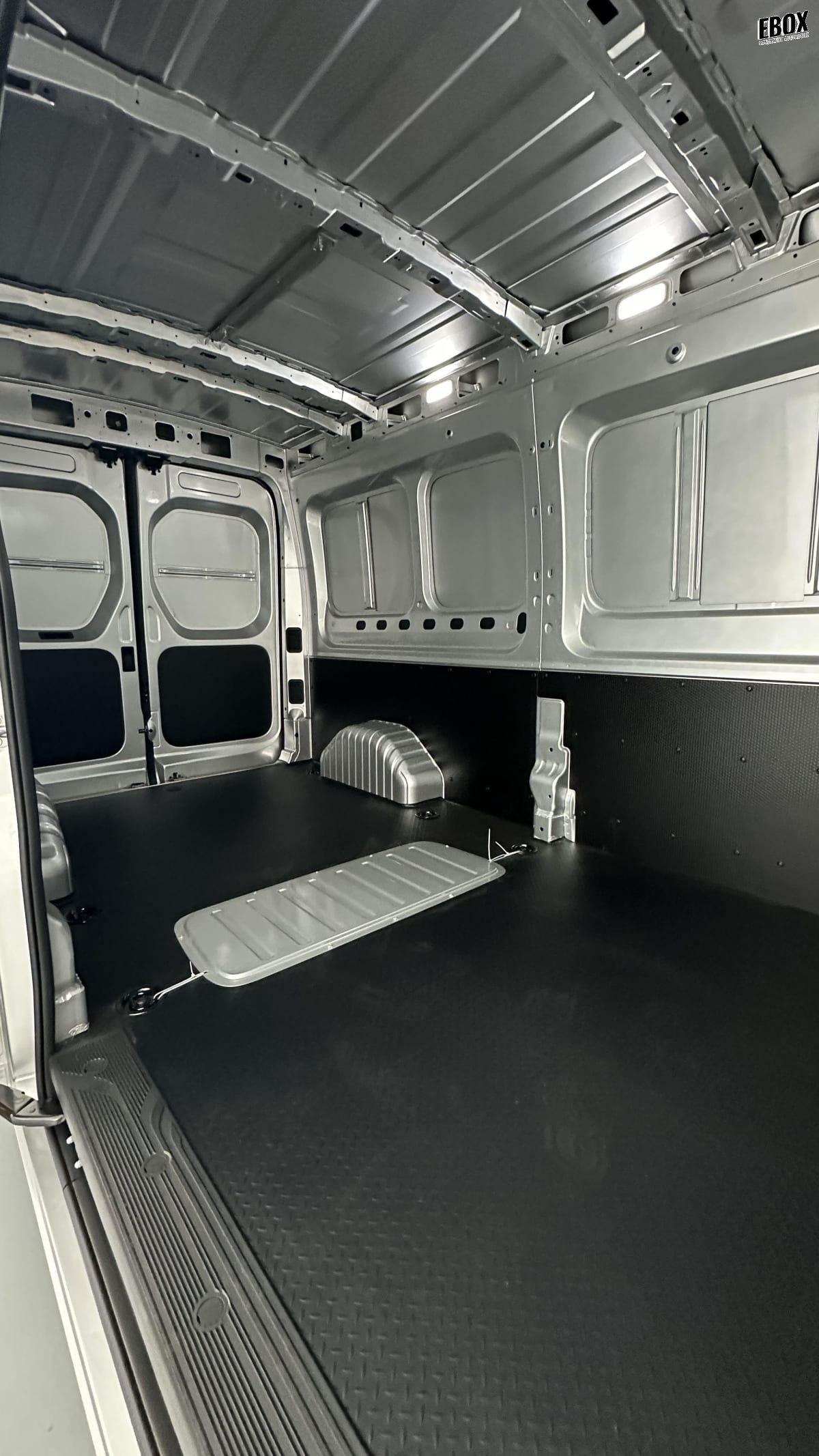 398128_p2 - MAXUS - DELIVER 9 - 2026 - photo 8