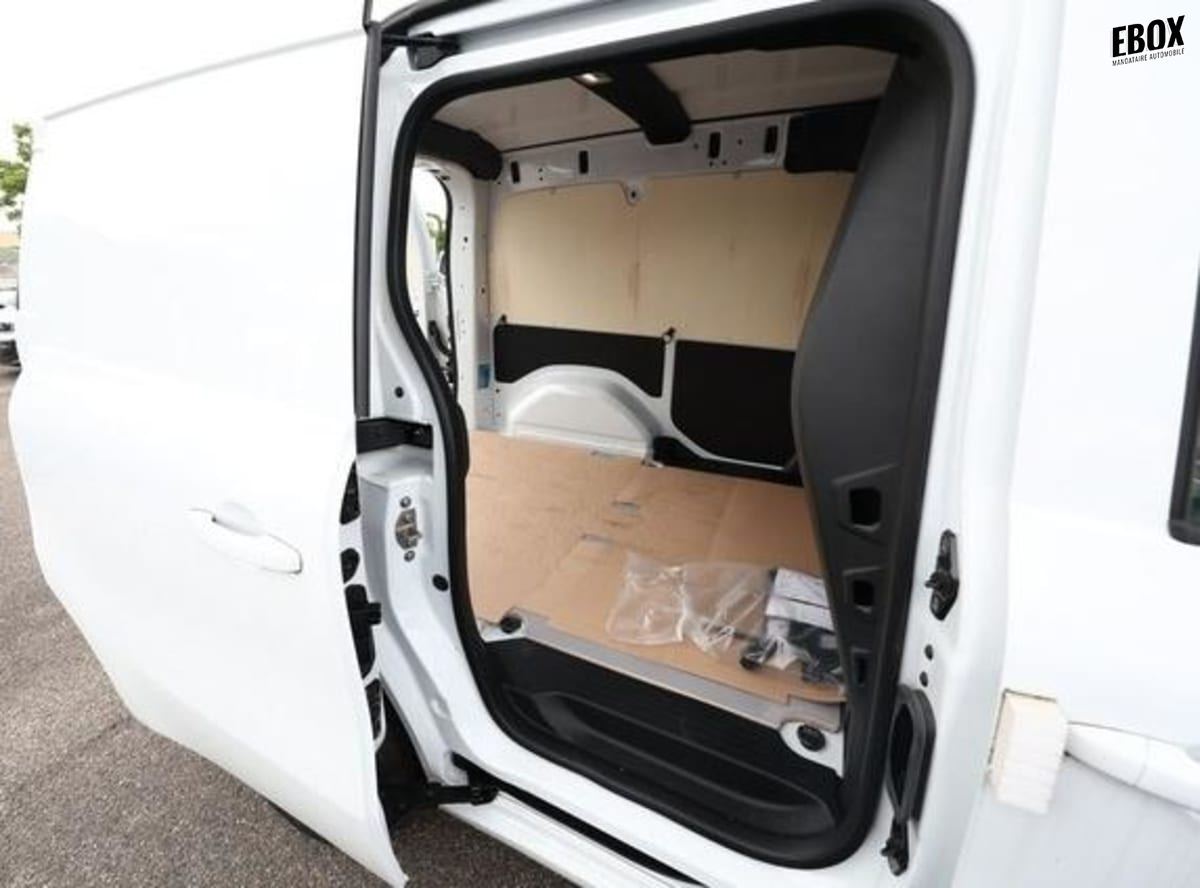 401079_p2 - NISSAN - TOWNSTAR - 2026 - photo 9
