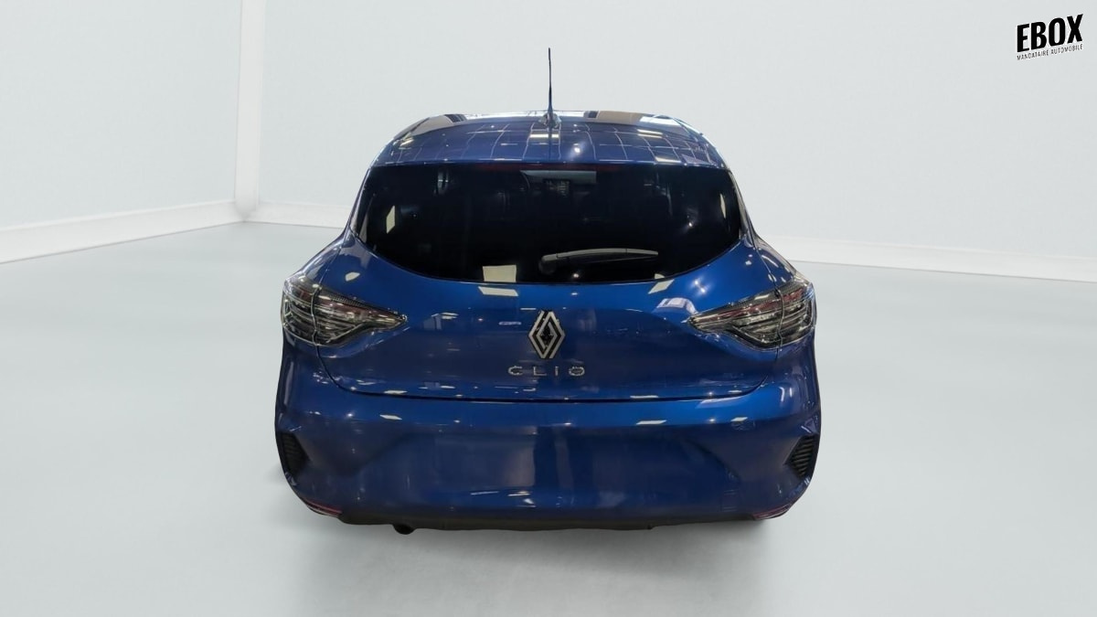 398205_p2 - RENAULT - CLIO 5 - 2025 - photo 5