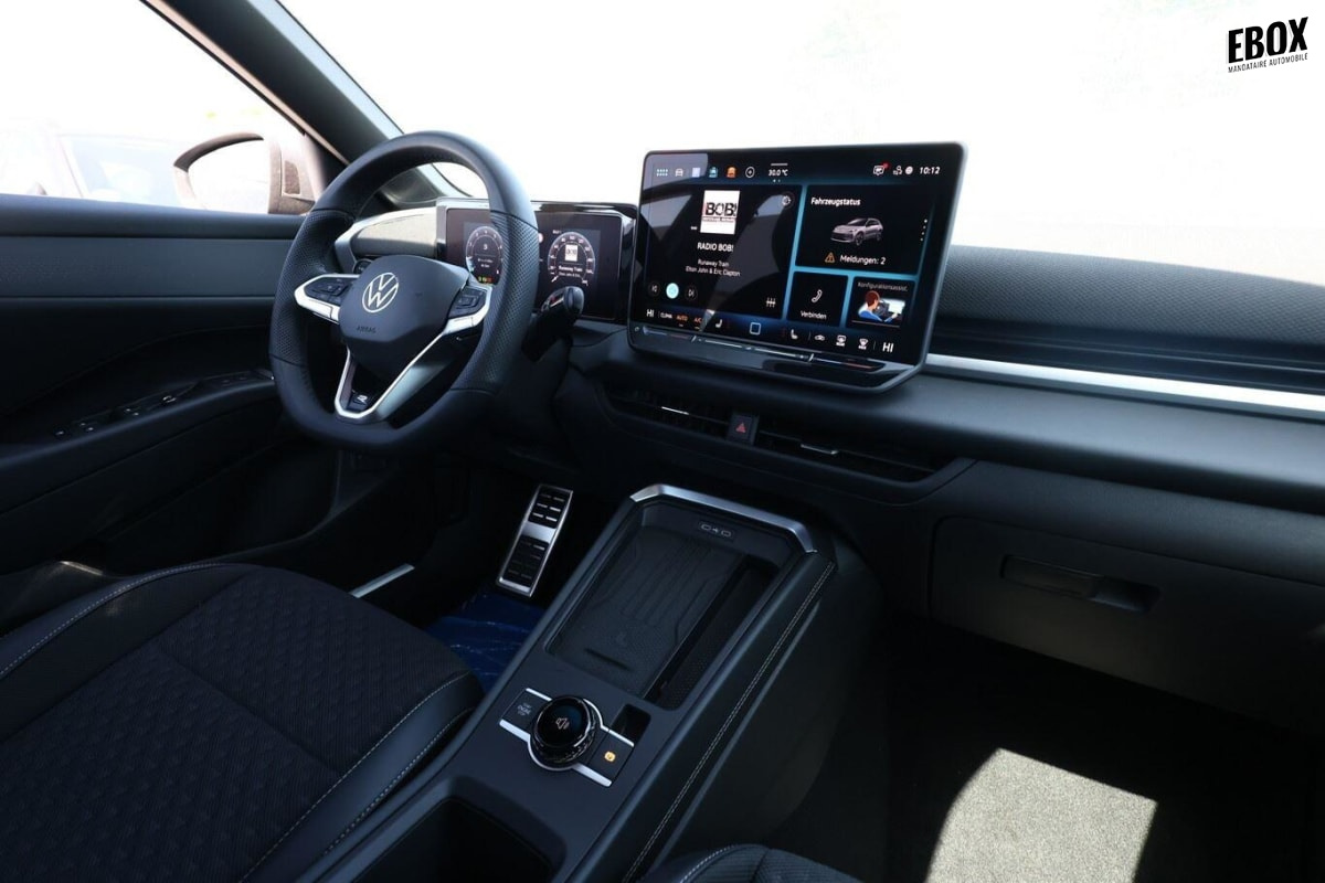 400532_p2 - VOLKSWAGEN - T ROC - 2026 - photo 9