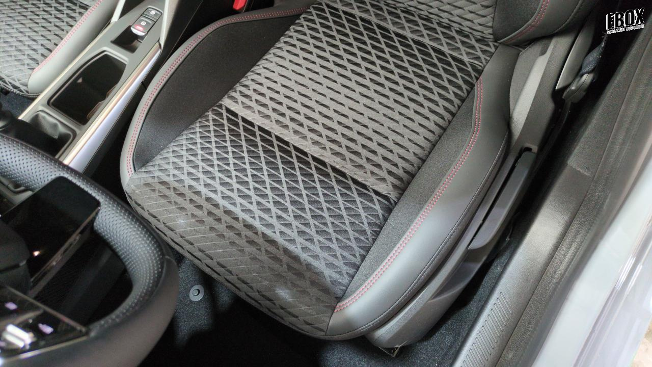 48519_p28 - RENAULT - CLIO 6 - 2026 - photo 11
