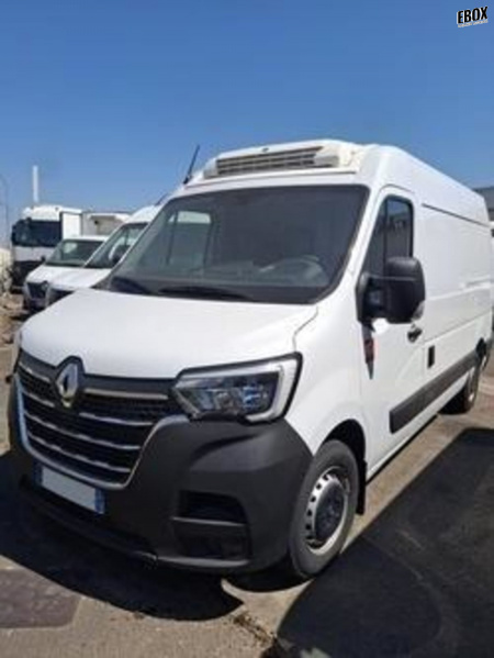 402591_p2 - RENAULT - MASTER - 2025