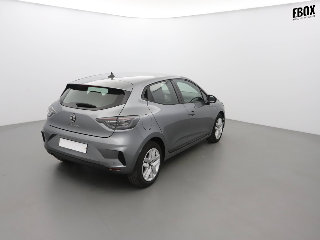 72417_p51 - RENAULT - CLIO - 2025 - photo 3