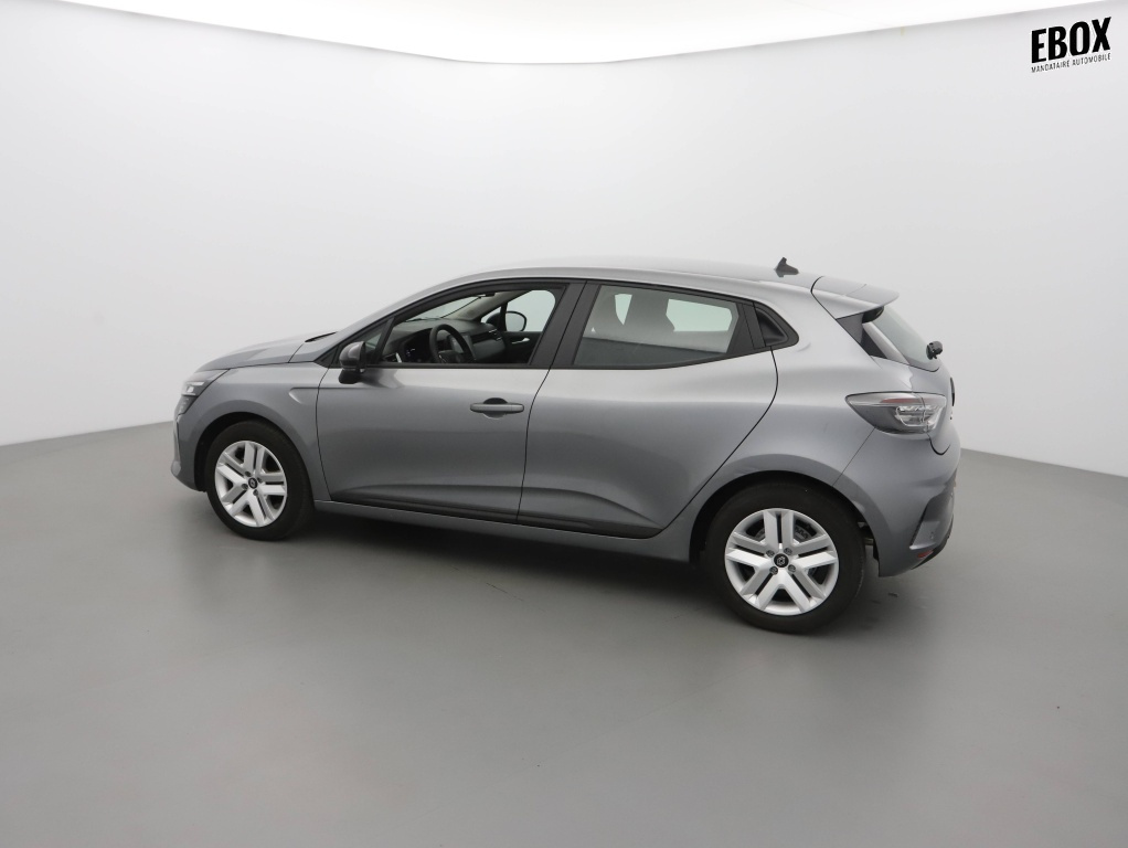 72417_p51 - RENAULT - CLIO - 2025 - photo 5